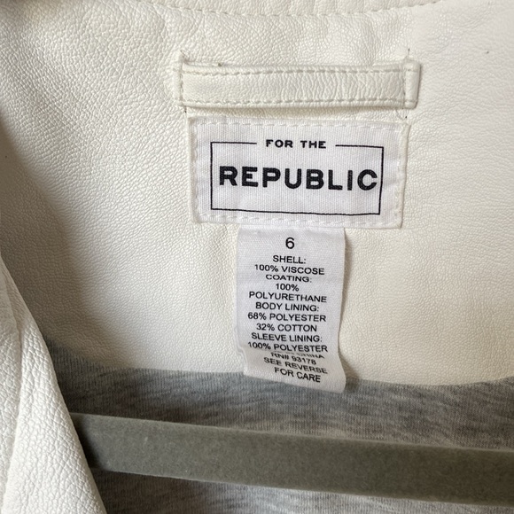 Faux leather jacket - Picture 2 of 4